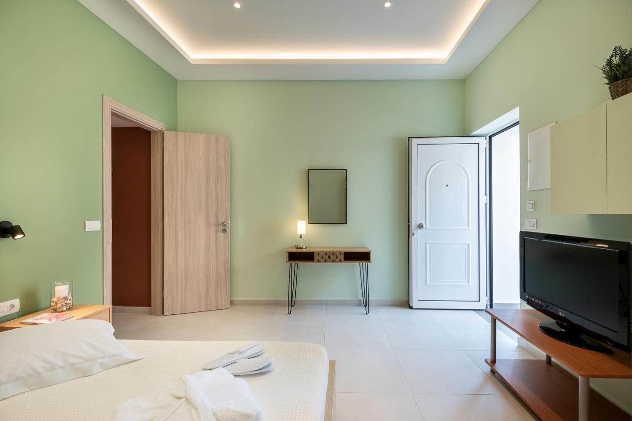 M City Apartments 100M From The Beach Chrissi Akti Chania Exterior foto