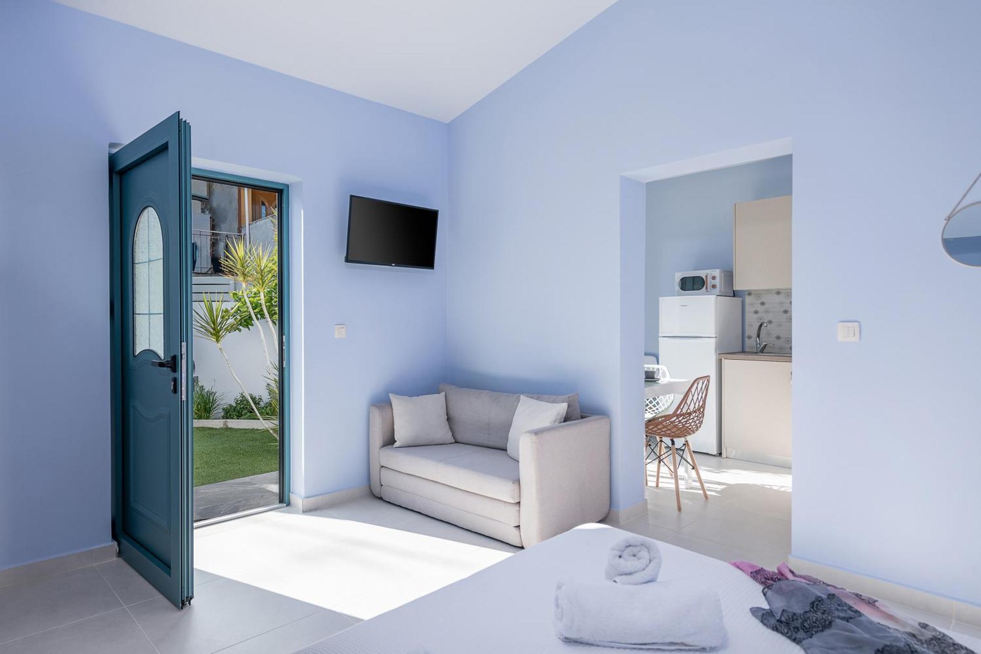 M City Apartments 100M From The Beach Chrissi Akti Chania Exterior foto